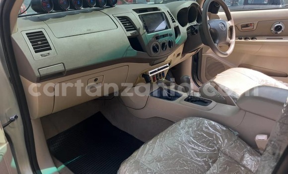 Buy Used Toyota Hilux Silver Car in Dar es Salaam in Dar es Salaam Buy Used Toyota Hilux Silver Car in Dar es Salaam in Dar es Salaam