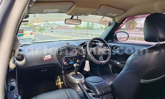 Nunua Ilio tumika Nissan Juke Nyeupe Gari ndani ya Dar es Salaam nchini Dar es Salaam Nunua Ilio tumika Nissan Juke Nyeupe Gari ndani ya Dar es Salaam nchini Dar es Salaam
