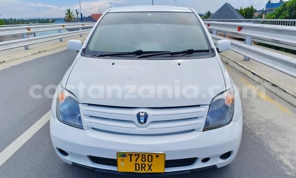Nunua Ilio tumika Toyota IST Nyeupe Gari ndani ya Dar es Salaam nchini Dar es Salaam Nunua Ilio tumika Toyota IST Nyeupe Gari ndani ya Dar es Salaam nchini Dar es Salaam