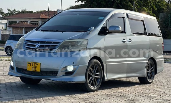 Nunua Ilio tumika Toyota Alphard Fedha Gari ndani ya Dar es Salaam nchini Dar es Salaam