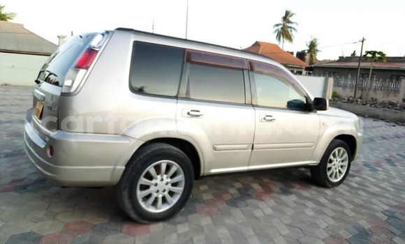 Nunua Ilio tumika Nissan X–Trail Fedha Gari ndani ya Dar es Salaam nchini Dar es Salaam Nunua Ilio tumika Nissan X–Trail Fedha Gari ndani ya Dar es Salaam nchini Dar es Salaam