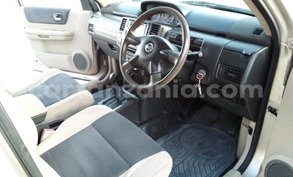 Nunua Ilio tumika Nissan X–Trail Fedha Gari ndani ya Dar es Salaam nchini Dar es Salaam Nunua Ilio tumika Nissan X–Trail Fedha Gari ndani ya Dar es Salaam nchini Dar es Salaam