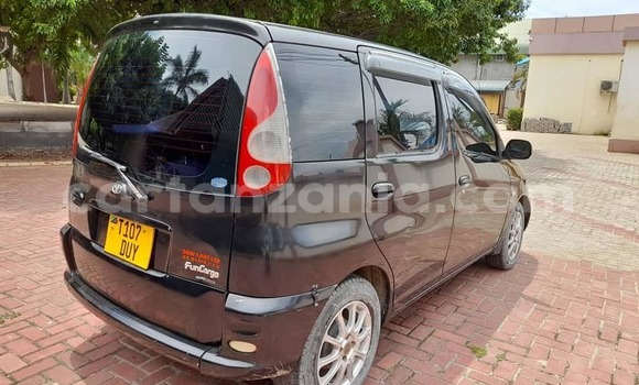 Nunua Ilio tumika Toyota FunCargo Nyeusi Gari ndani ya Dar es Salaam nchini Dar es Salaam Nunua Ilio tumika Toyota FunCargo Nyeusi Gari ndani ya Dar es Salaam nchini Dar es Salaam