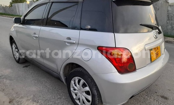 Buy Used Toyota IST Silver Car in Dar es Salaam in Dar es Salaam