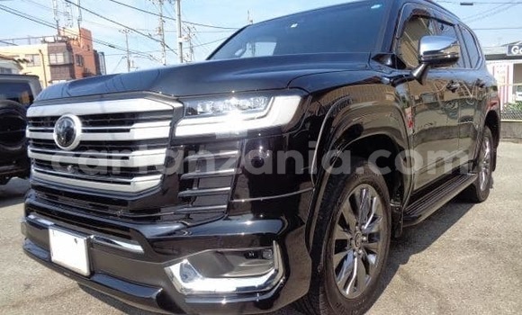 Buy Used Toyota Land Cruiser Black Car in Dar es Salaam in Dar es Salaam