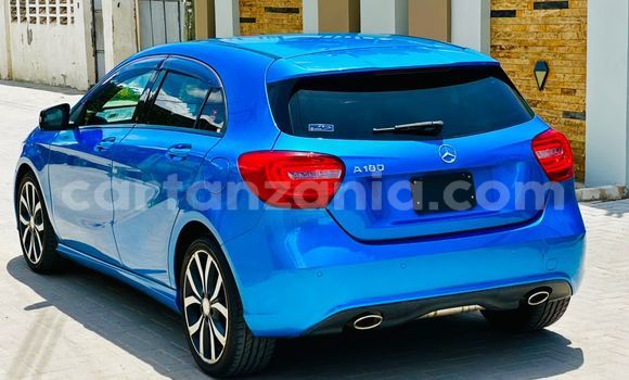 Nunua Imported Mercedes‒Benz A–Class Bluu Gari ndani ya Dar es Salaam nchini Dar es Salaam Nunua Imported Mercedes‒Benz A–Class Bluu Gari ndani ya Dar es Salaam nchini Dar es Salaam