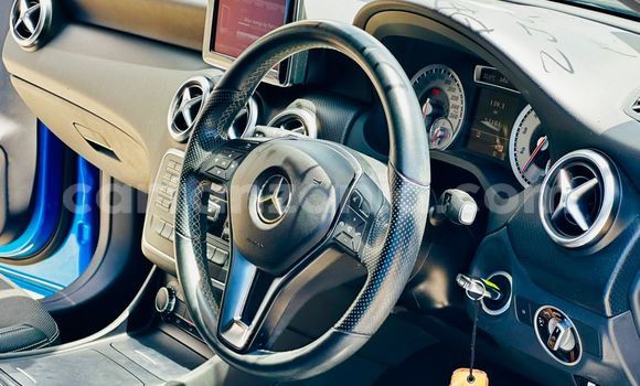 Nunua Imported Mercedes‒Benz A–Class Bluu Gari ndani ya Dar es Salaam nchini Dar es Salaam Nunua Imported Mercedes‒Benz A–Class Bluu Gari ndani ya Dar es Salaam nchini Dar es Salaam