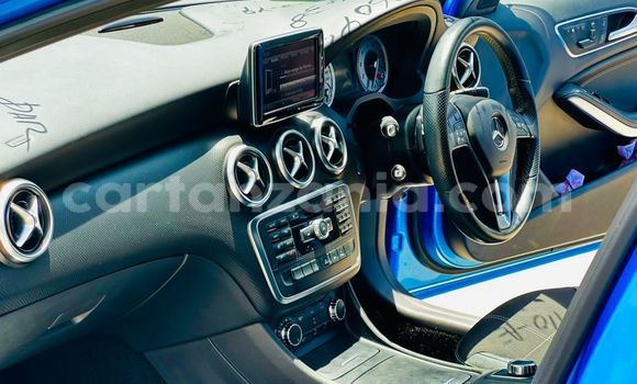 Nunua Imported Mercedes‒Benz A–Class Bluu Gari ndani ya Dar es Salaam nchini Dar es Salaam Nunua Imported Mercedes‒Benz A–Class Bluu Gari ndani ya Dar es Salaam nchini Dar es Salaam