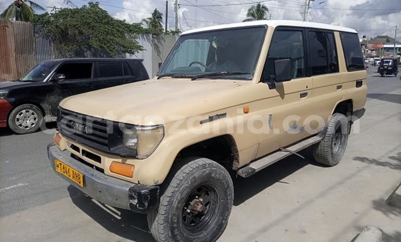 Nunua Ilio tumika Toyota Land Cruiser Prado Brown Gari ndani ya Dar es Salaam nchini Dar es Salaam Nunua Ilio tumika Toyota Land Cruiser Prado Brown Gari ndani ya Dar es Salaam nchini Dar es Salaam