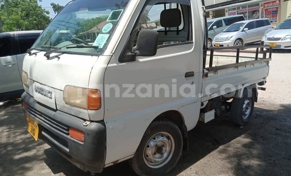 Buy Used Suzuki Carry White Car in Dar es Salaam in Dar es Salaam