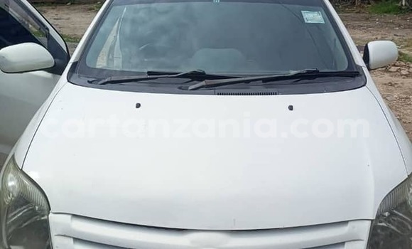 Nunua Ilio tumika Toyota IST Nyeupe Gari ndani ya Dar es Salaam nchini Dar es Salaam Nunua Ilio tumika Toyota IST Nyeupe Gari ndani ya Dar es Salaam nchini Dar es Salaam