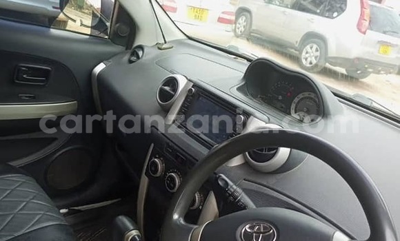 Nunua Ilio tumika Toyota IST Nyeupe Gari ndani ya Dar es Salaam nchini Dar es Salaam Nunua Ilio tumika Toyota IST Nyeupe Gari ndani ya Dar es Salaam nchini Dar es Salaam