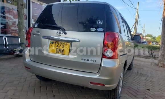 Nunua Ilio tumika Toyota Raum Fedha Gari ndani ya Dar es Salaam nchini Dar es Salaam Nunua Ilio tumika Toyota Raum Fedha Gari ndani ya Dar es Salaam nchini Dar es Salaam