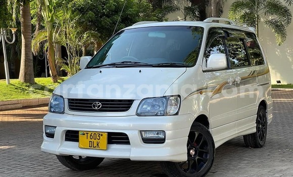 Buy Used Toyota Noah White Car in Dar es Salaam in Dar es Salaam Buy Used Toyota Noah White Car in Dar es Salaam in Dar es Salaam
