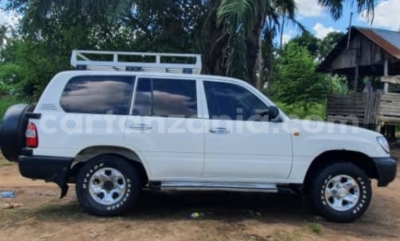 Buy Used Toyota Land Cruiser White Car in Dar es Salaam in Dar es Salaam Buy Used Toyota Land Cruiser White Car in Dar es Salaam in Dar es Salaam