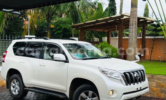 Buy Import Toyota Land Cruiser Prado White Car in Dar es Salaam in Dar es Salaam