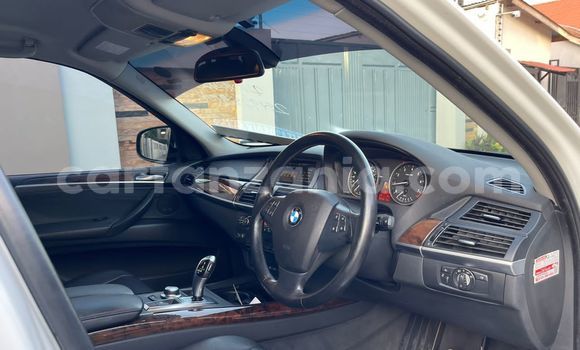 Nunua Imported BMW X5 Nyeupe Gari ndani ya Dar es Salaam nchini Dar es Salaam Nunua Imported BMW X5 Nyeupe Gari ndani ya Dar es Salaam nchini Dar es Salaam
