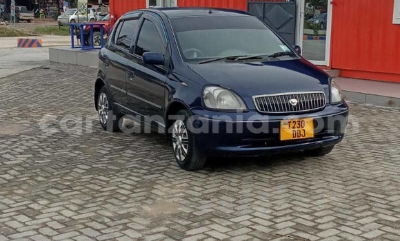 Buy Used Toyota Vitz Green Car in Dar es Salaam in Dar es Salaam Buy Used Toyota Vitz Green Car in Dar es Salaam in Dar es Salaam
