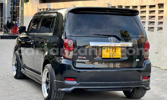 Nunua Ilio tumika Toyota Corolla Rumion Nyeusi Gari ndani ya Dar es Salaam nchini Dar es Salaam Nunua Ilio tumika Toyota Corolla Rumion Nyeusi Gari ndani ya Dar es Salaam nchini Dar es Salaam