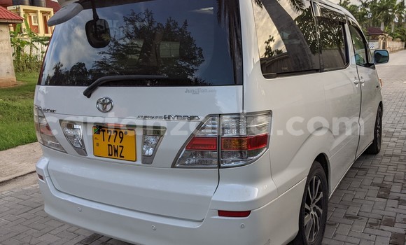 Buy Used Toyota Alphard White Car in Dar es Salaam in Dar es Salaam Buy Used Toyota Alphard White Car in Dar es Salaam in Dar es Salaam