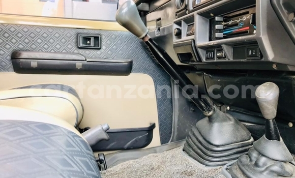 Buy Used Toyota Land Cruiser Beige Car in Dar es Salaam in Dar es Salaam Buy Used Toyota Land Cruiser Beige Car in Dar es Salaam in Dar es Salaam