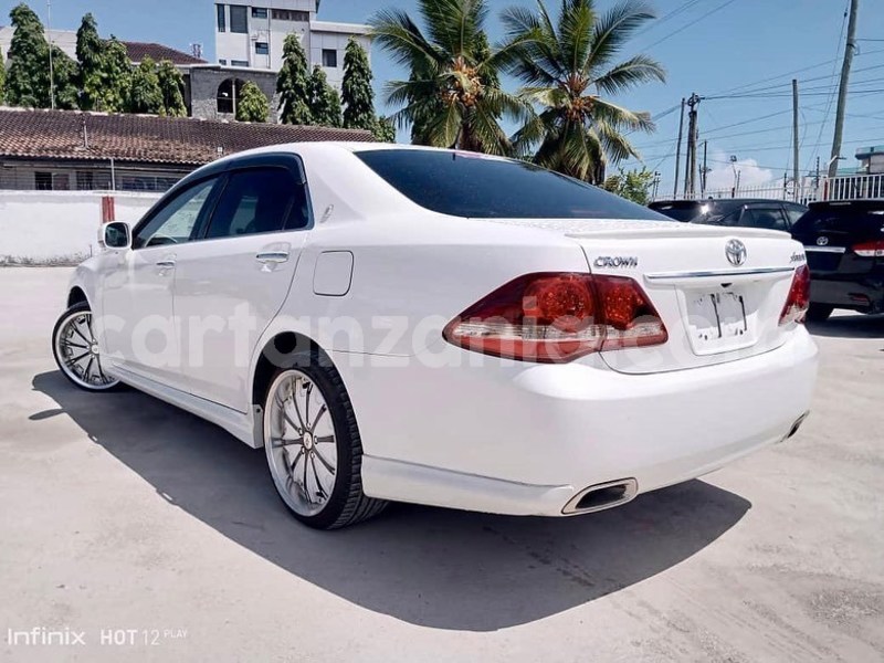 Big with watermark toyota crown dar es salaam dar es salaam 18416