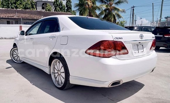 Buy New Toyota Crown White Car in Dar es Salaam in Dar es Salaam Buy New Toyota Crown White Car in Dar es Salaam in Dar es Salaam
