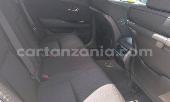 Buy New Toyota Crown White Car in Dar es Salaam in Dar es Salaam Buy New Toyota Crown White Car in Dar es Salaam in Dar es Salaam