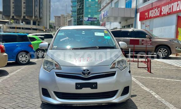 Nunua Imported Toyota Ractis Fedha Gari ndani ya Dar es Salaam nchini Dar es Salaam