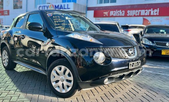 Nunua Imported Nissan Juke Nyeusi Gari ndani ya Dar es Salaam nchini Dar es Salaam