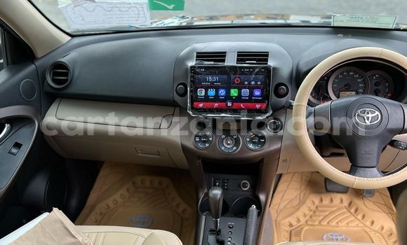 Nunua Imported Toyota Vanguard Nyeusi Gari ndani ya Dar es Salaam nchini Dar es Salaam Nunua Imported Toyota Vanguard Nyeusi Gari ndani ya Dar es Salaam nchini Dar es Salaam