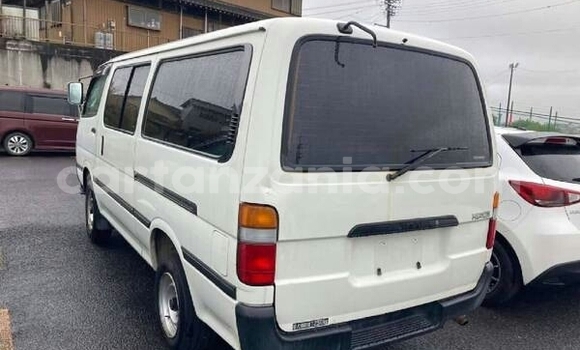 Buy New Toyota Hiace White Car in Mwanza in Mwanza Buy New Toyota Hiace White Car in Mwanza in Mwanza