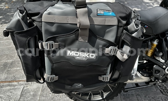 Buy Used BMW R1200GS Adventure Black Bike in Dar es Salaam in Dar es Salaam Buy Used BMW R1200GS Adventure Black Bike in Dar es Salaam in Dar es Salaam