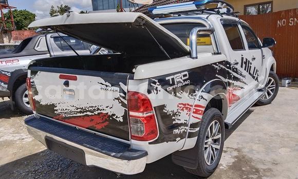 Buy New Toyota Hilux White Car in Dar es Salaam in Dar es Salaam Buy New Toyota Hilux White Car in Dar es Salaam in Dar es Salaam