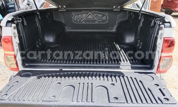 Buy New Toyota Hilux White Car in Dar es Salaam in Dar es Salaam Buy New Toyota Hilux White Car in Dar es Salaam in Dar es Salaam