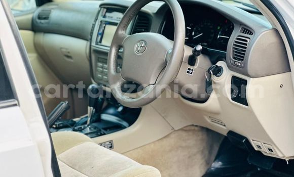 Nunua Ilio tumika Toyota Land Cruiser Fedha Gari ndani ya Dar es Salaam nchini Dar es Salaam Nunua Ilio tumika Toyota Land Cruiser Fedha Gari ndani ya Dar es Salaam nchini Dar es Salaam