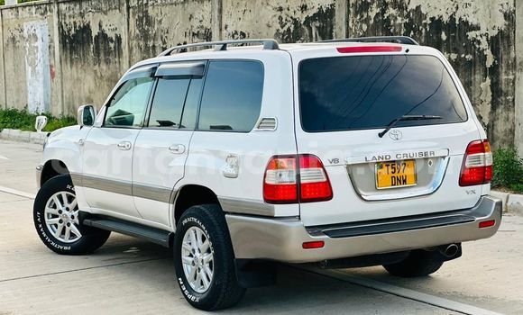 Nunua Ilio tumika Toyota Land Cruiser Fedha Gari ndani ya Dar es Salaam nchini Dar es Salaam Nunua Ilio tumika Toyota Land Cruiser Fedha Gari ndani ya Dar es Salaam nchini Dar es Salaam