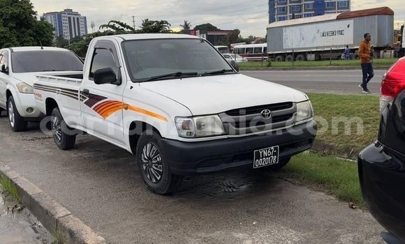 Nunua Imported Toyota Pickup Nyeupe Gari ndani ya Dar es Salaam nchini Dar es Salaam Nunua Imported Toyota Pickup Nyeupe Gari ndani ya Dar es Salaam nchini Dar es Salaam