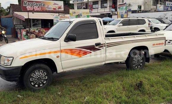 Nunua Imported Toyota Pickup Nyeupe Gari ndani ya Dar es Salaam nchini Dar es Salaam Nunua Imported Toyota Pickup Nyeupe Gari ndani ya Dar es Salaam nchini Dar es Salaam