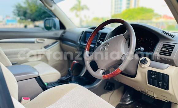 Nunua Ilio tumika Toyota Land Cruiser Prado Nyeupe Gari ndani ya Dar es Salaam nchini Dar es Salaam Nunua Ilio tumika Toyota Land Cruiser Prado Nyeupe Gari ndani ya Dar es Salaam nchini Dar es Salaam