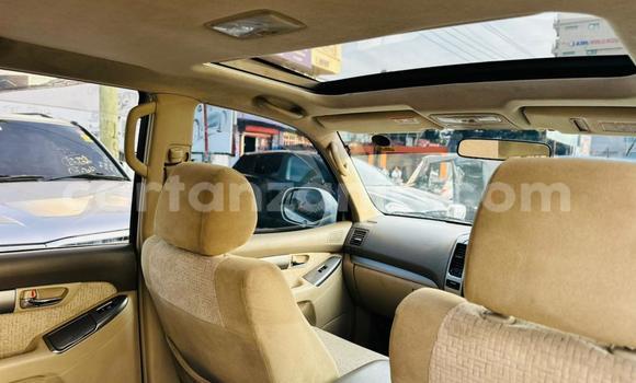 Nunua Ilio tumika Toyota Land Cruiser Prado Nyeupe Gari ndani ya Dar es Salaam nchini Dar es Salaam Nunua Ilio tumika Toyota Land Cruiser Prado Nyeupe Gari ndani ya Dar es Salaam nchini Dar es Salaam