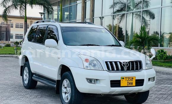 Nunua Ilio tumika Toyota Land Cruiser Prado Nyeupe Gari ndani ya Dar es Salaam nchini Dar es Salaam Nunua Ilio tumika Toyota Land Cruiser Prado Nyeupe Gari ndani ya Dar es Salaam nchini Dar es Salaam