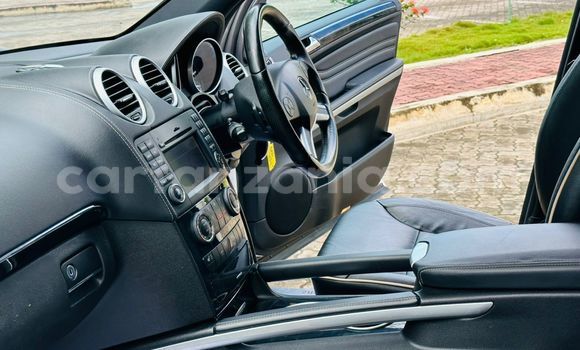 Nunua Imported Mercedes‒Benz C–Class Nyeupe Gari ndani ya Dar es Salaam nchini Dar es Salaam Nunua Imported Mercedes‒Benz C–Class Nyeupe Gari ndani ya Dar es Salaam nchini Dar es Salaam