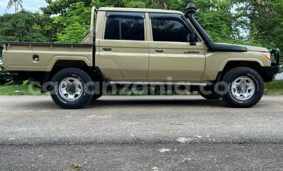 Buy Used Toyota Land Cruiser Other Car in Dar es Salaam in Dar es Salaam Buy Used Toyota Land Cruiser Other Car in Dar es Salaam in Dar es Salaam