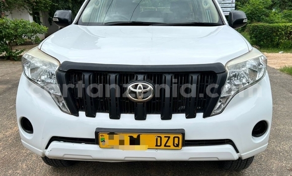 Buy Used Toyota Land Cruiser Prado White Car in Dar es Salaam in Dar es Salaam