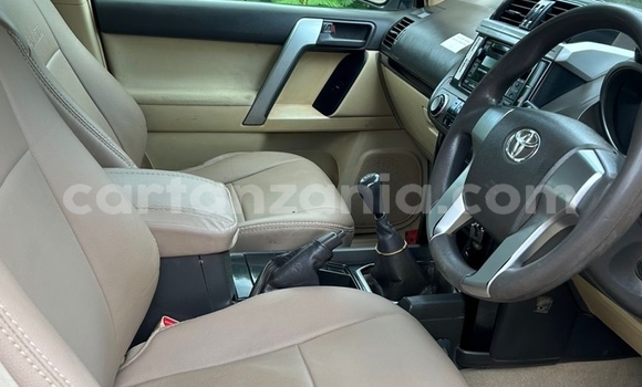 Buy Used Toyota Land Cruiser Prado White Car in Dar es Salaam in Dar es Salaam Buy Used Toyota Land Cruiser Prado White Car in Dar es Salaam in Dar es Salaam