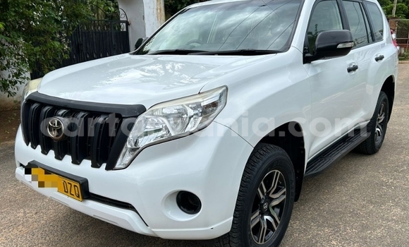 Buy Used Toyota Land Cruiser Prado White Car in Dar es Salaam in Dar es Salaam Buy Used Toyota Land Cruiser Prado White Car in Dar es Salaam in Dar es Salaam