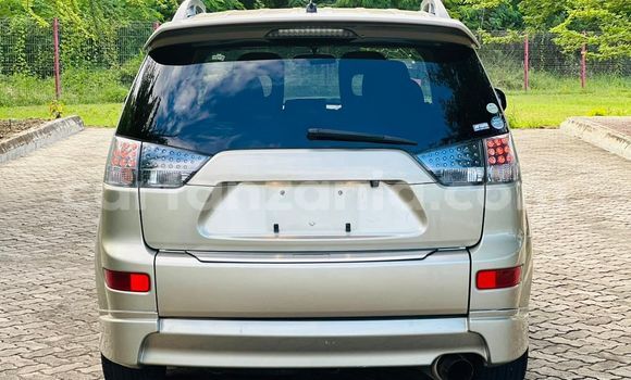 Nunua Imported Mitsubishi Outlander Nyingine Gari ndani ya Dar es Salaam nchini Dar es Salaam Nunua Imported Mitsubishi Outlander Nyingine Gari ndani ya Dar es Salaam nchini Dar es Salaam