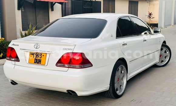 Nunua Ilio tumika Toyota Crown Nyeupe Gari ndani ya Dar es Salaam nchini Dar es Salaam Nunua Ilio tumika Toyota Crown Nyeupe Gari ndani ya Dar es Salaam nchini Dar es Salaam