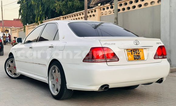 Buy Used Toyota Crown White Car in Dar es Salaam in Dar es Salaam Buy Used Toyota Crown White Car in Dar es Salaam in Dar es Salaam
